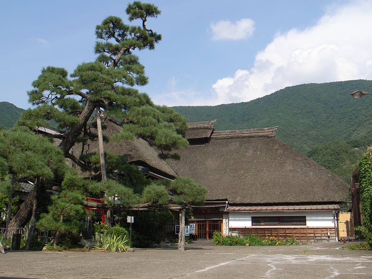 坂井銘醸／蕎麦料理処「萱」